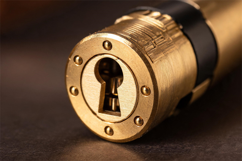  山西 老款防盗门开锁维修 上门换锁芯